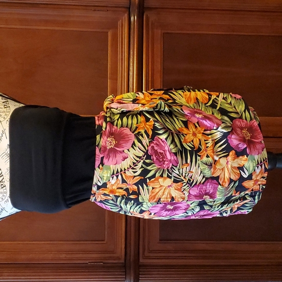 Tropical wrap skirt - Picture 1 of 3